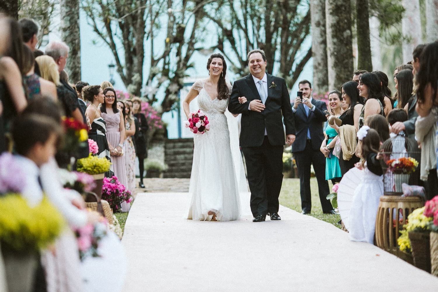 casamento-de-dia-fazenda-vila-rica-00023