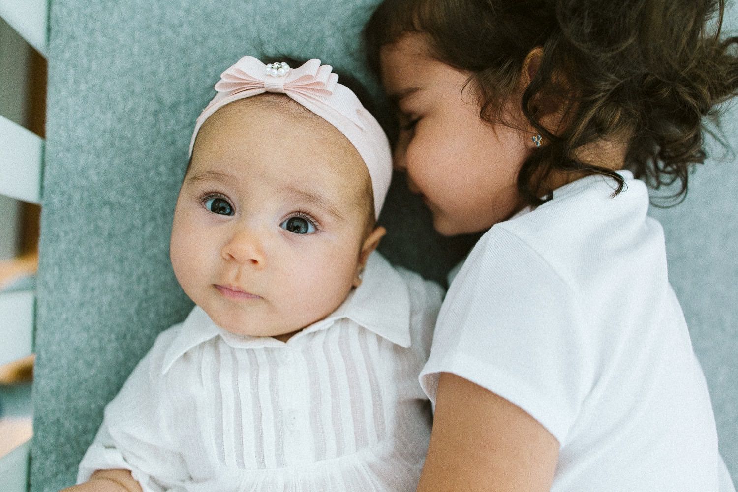 ensaio-fotografico-familia-em-casa-acompanhamento-1-ano-bebe00035